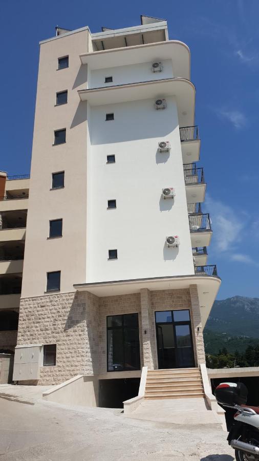 Hotel Svarog Becici  Exterior photo
